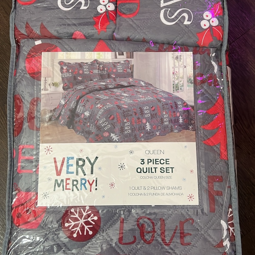 Berry Merry 3 Piece Quilt Queen Set